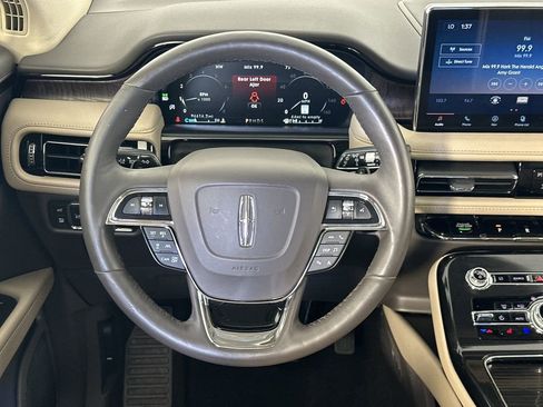 Used 2022 Lincoln Nautilus Reserve w/ Equipment Group 201A image 16