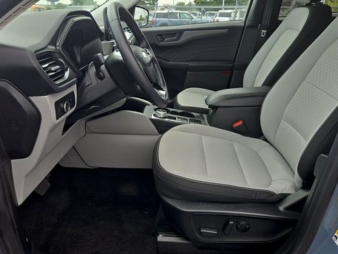 Used 2024 Ford Escape Active AWD/4WD image 11