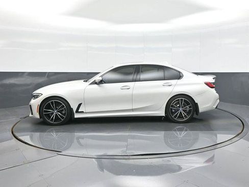 Used 2019 BMW 330i xDrive Sedan w/ M Sport Package AWD/4WD image 4