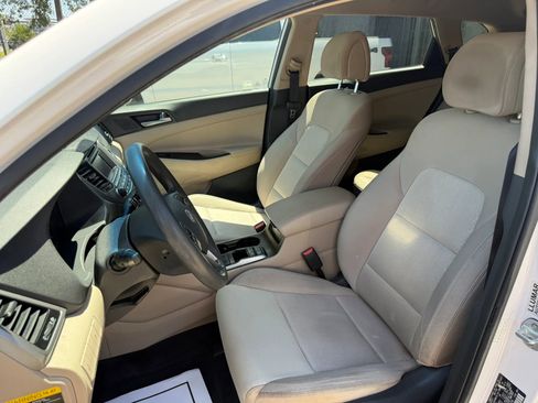 Used 2016 Hyundai Tucson SE w/ Option Group 02 FWD image 14