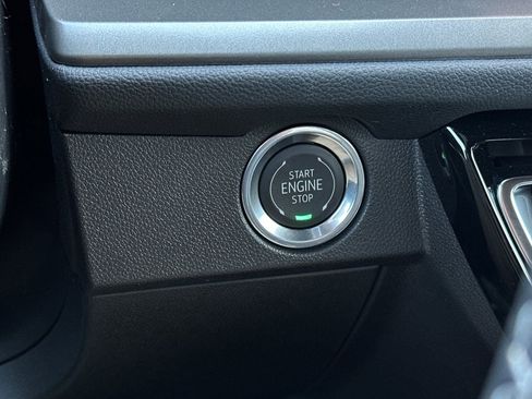 New 2026 Chevrolet Traverse LT w/ Enhanced Driving Package FWD image 24