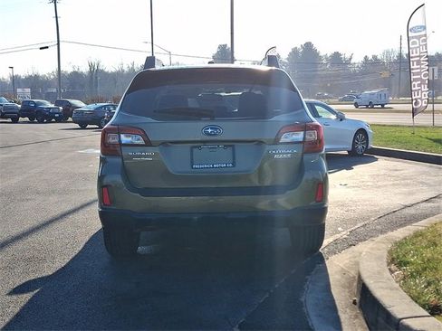 Used 2015 Subaru Outback 2.5i Limited image 5