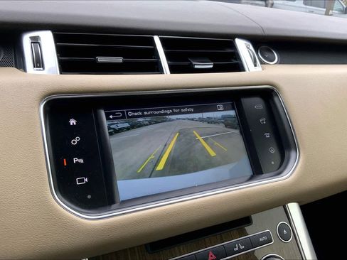 Used 2016 Land Rover Range Rover Sport HSE image 29