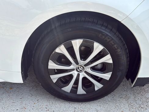 Used 2022 Toyota Corolla LE FWD image 47