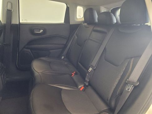 Used 2019 Jeep Compass Latitude w/ Popular Equipment Group image 18