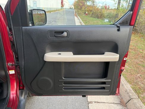 Used 2008 Honda Element EX image 25