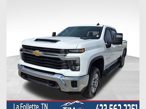 Used 2024 Chevrolet Silverado 2500 LT image 1