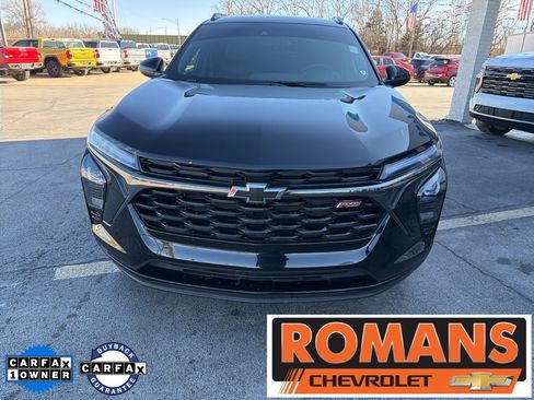 Used 2025 Chevrolet Trax RS w/ Driver Confidence Package image 8