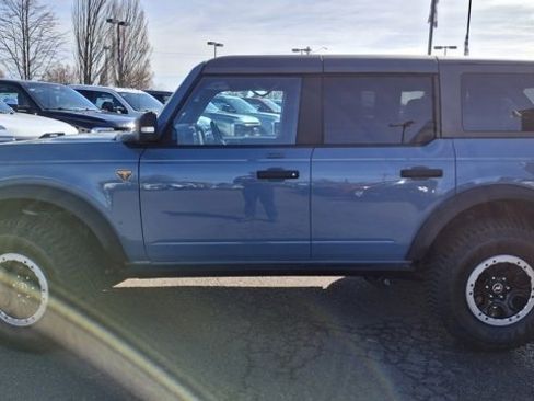 Used 2023 Ford Bronco Badlands w/ Sasquatch Package image 12