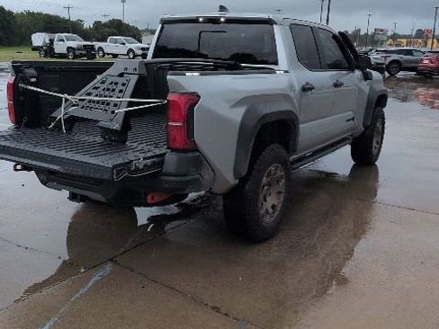 Used 2026 Toyota Tacoma 4x4 Double Cab Hybrid image 3
