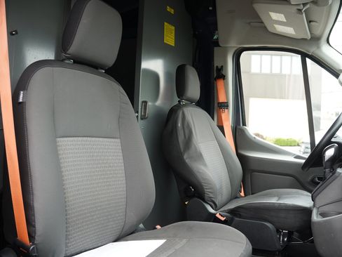 Used 2020 Ford Transit 250 148 High Roof Extended RWD image 31