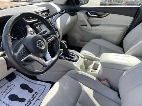 Used 2022 Nissan Rogue Sport SL image 14