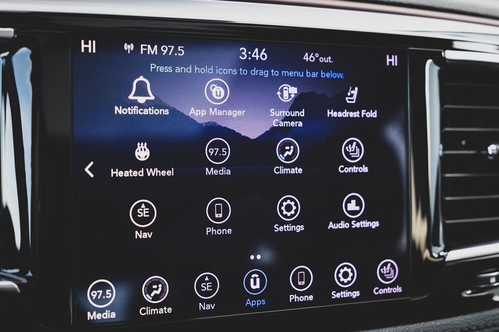 Used 2020 Chrysler Pacifica Limited FWD image 15