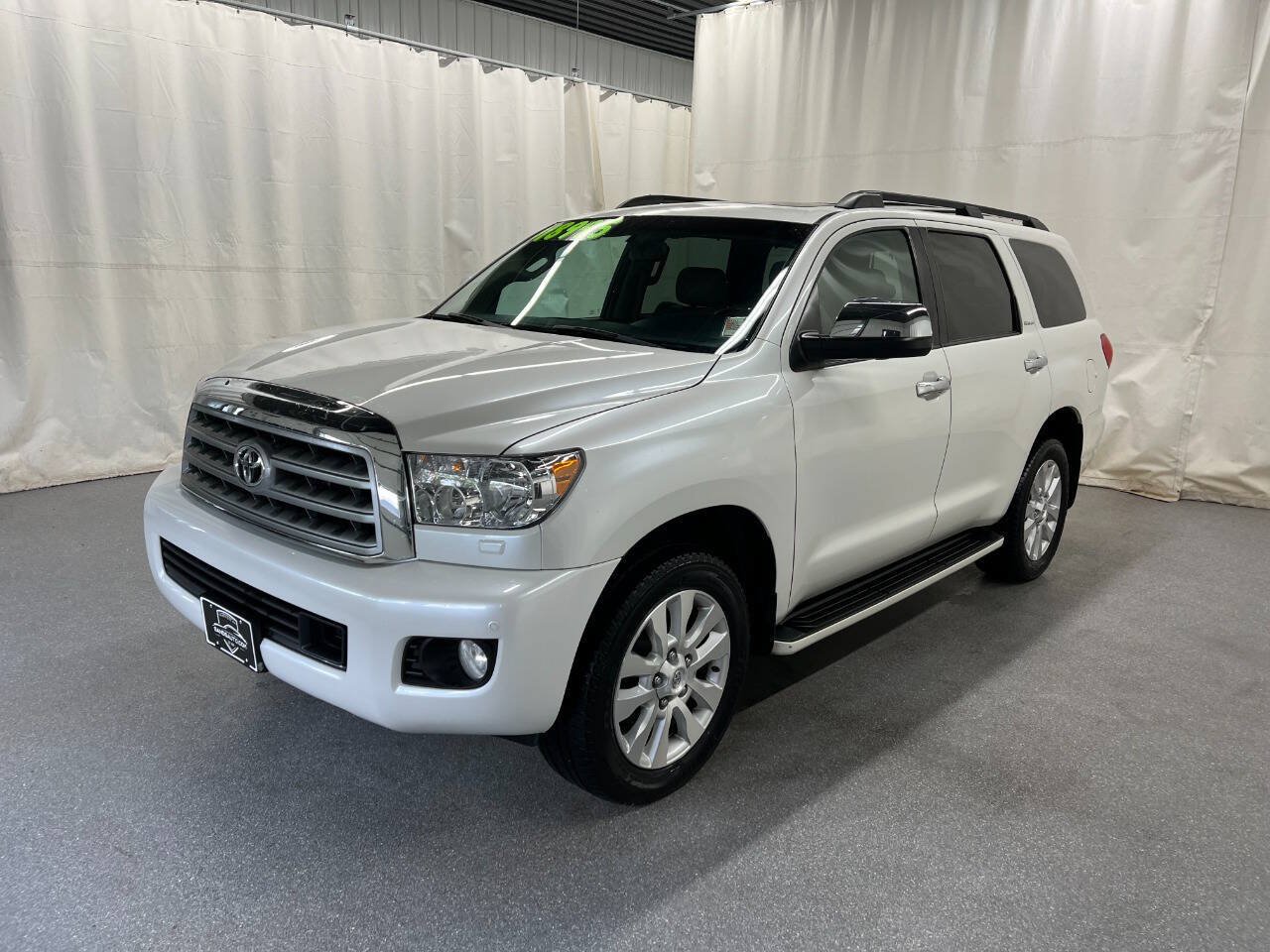 Used 2014 Toyota Sequoia Platinum AWD/4WD image 1