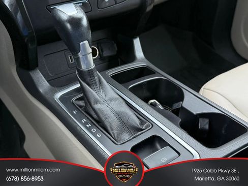 Used 2017 Ford Escape Titanium FWD image 24