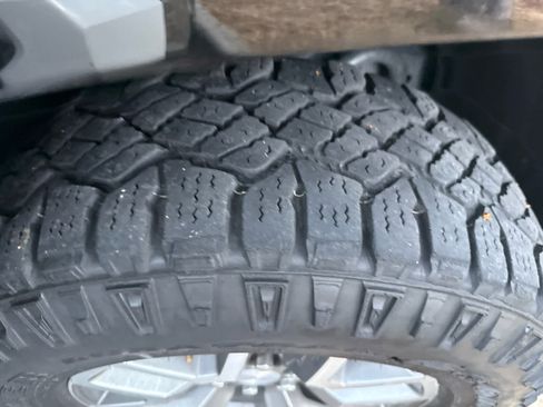 Used 2022 GMC Canyon AT4 w/ Trailering Package image 2