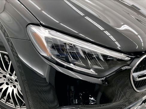 Used 2026 Mercedes-Benz GLC 300 image 26