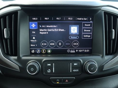 Used 2023 GMC Terrain AT4 AWD/4WD image 32