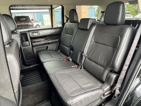 Used 2015 Ford Flex SEL w/ Equipment Group 202A AWD/4WD image 16