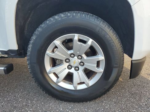 Used 2020 Chevrolet Colorado LT RWD image 5