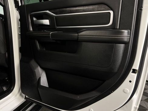 Used 2024 RAM 2500 Big Horn image 31