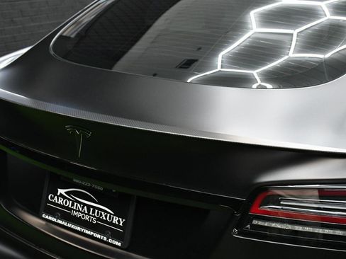 Used 2022 Tesla Model S Plaid AWD/4WD image 9