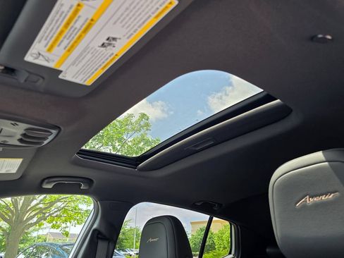 New 2026 Buick Envista Avenir FWD image 21