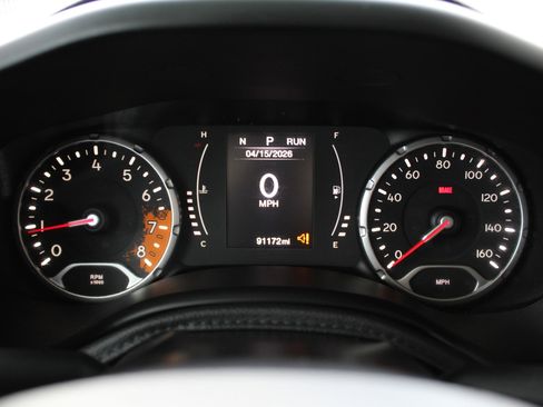 Used 2017 Jeep Renegade Sport w/ Power & Air Group image 26