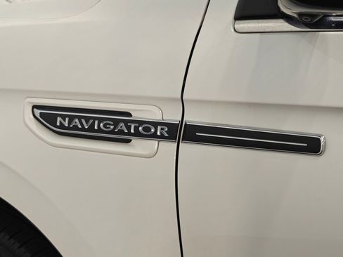 Used 2019 Lincoln Navigator Black Label w/ Cargo Package AWD/4WD image 79