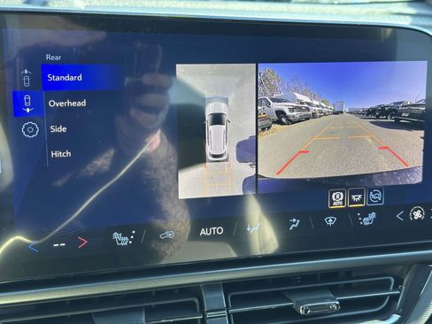 New 2026 Chevrolet Equinox EV RS image 11