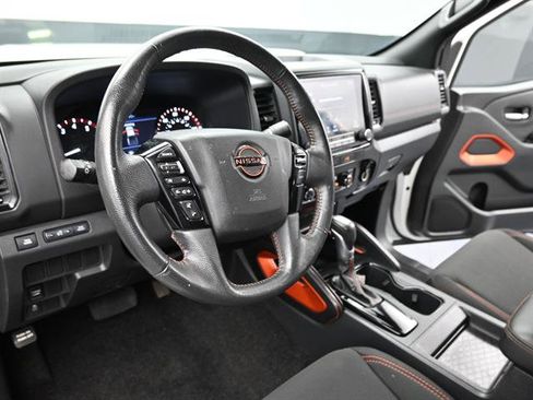 Used 2022 Nissan Frontier Pro-X image 8