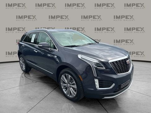 Used 2024 Cadillac XT5 Premium Luxury w/ LPO, Floor Liner Package image 7