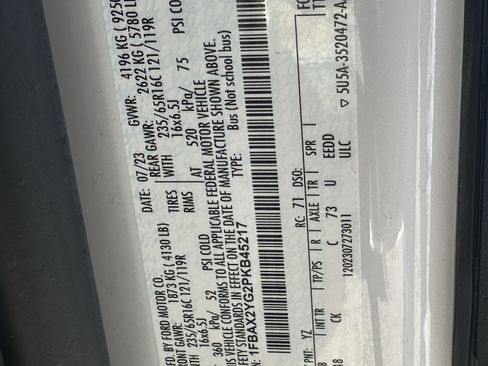 Used 2023 Ford Transit 350 XLT image 32