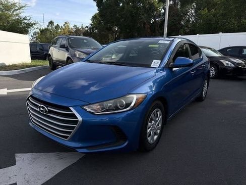 Used 2018 Hyundai Elantra SE FWD image 16