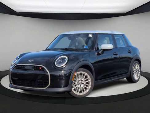 Used 2025 MINI Cooper S image 1
