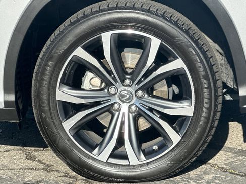 Used 2018 Lexus RX 450hL Premium image 39