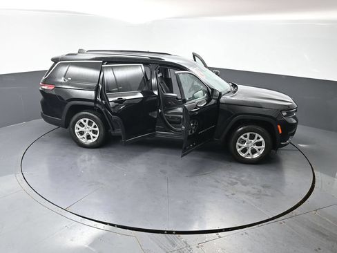 Used 2023 Jeep Grand Cherokee L Limited AWD/4WD image 61