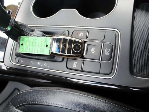 Used 2019 Kia Sorento EX image 21