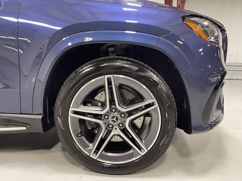 Used 2026 Mercedes-Benz GLS 450 4MATIC image 15