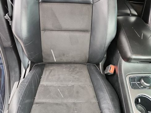 Certified 2020 Jeep Grand Cherokee Laredo w/ Quick Order Package 2BN North image 18