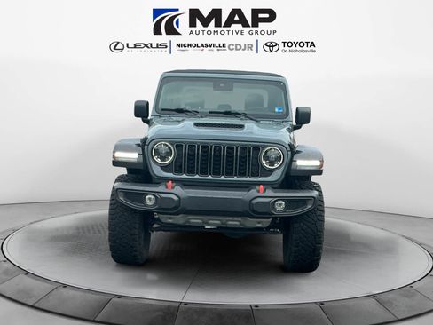 Used 2024 Jeep Gladiator Mojave w/ Technology Group AWD/4WD image 8