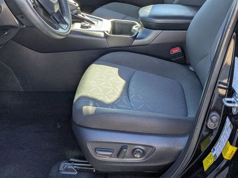 Used 2025 Toyota RAV4 XLE image 20