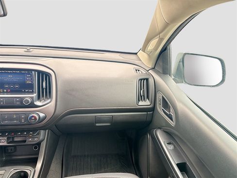 Used 2022 GMC Canyon AT4 w/ Trailering Package image 22