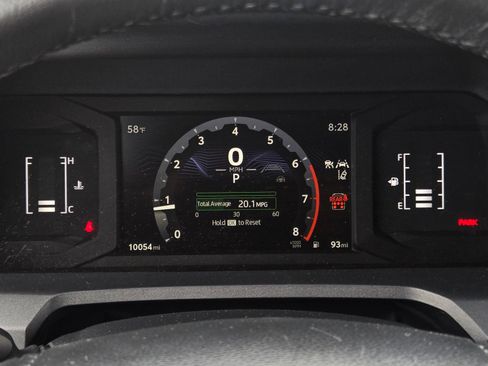 Used 2025 Toyota 4Runner SR5 AWD/4WD image 22