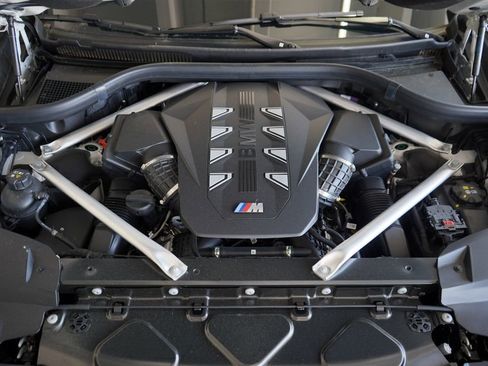 New 2025 BMW X7 M60i image 23