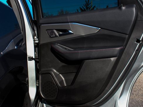 Used 2024 Acura ZDX A-Spec image 12