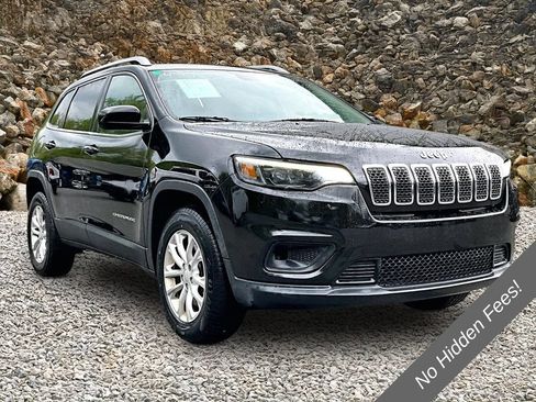 Used 2019 Jeep Cherokee Latitude w/ Cold Weather Group AWD/4WD image 10