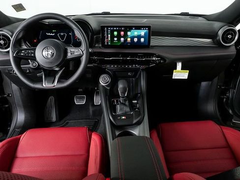 New 2026 Alfa Romeo Tonale w/ Red Premium Package image 18