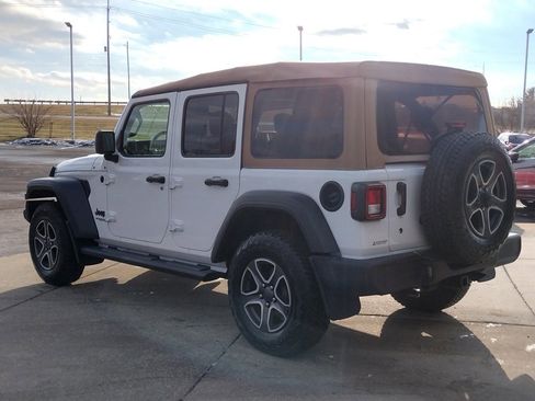 Used 2020 Jeep Wrangler Unlimited Sport image 19