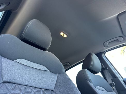 Used 2025 Nissan Kicks SV image 16